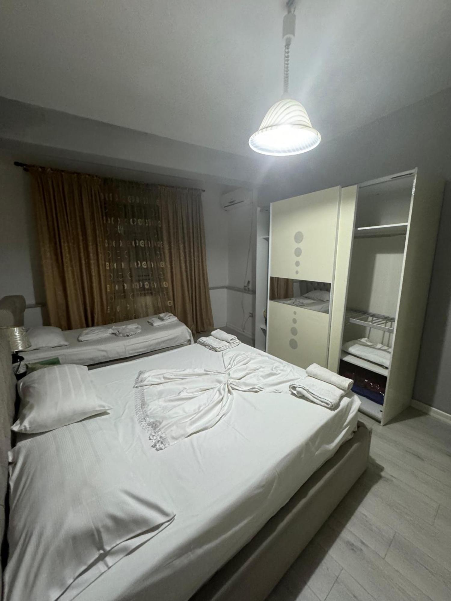 Center Of Tirana Apartment Eksteriør bilde